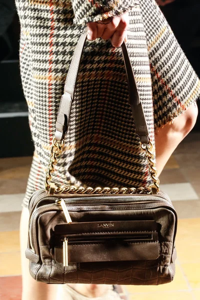 Look 57